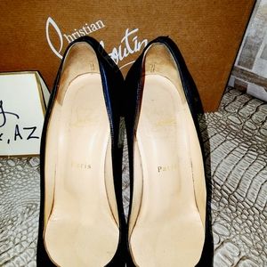 Christian louboutin wedge size 39